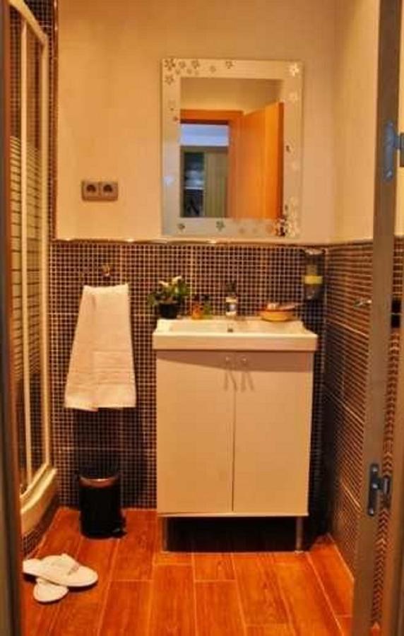 Alba1924 Bed & Breakfast Madrid Bagian luar foto