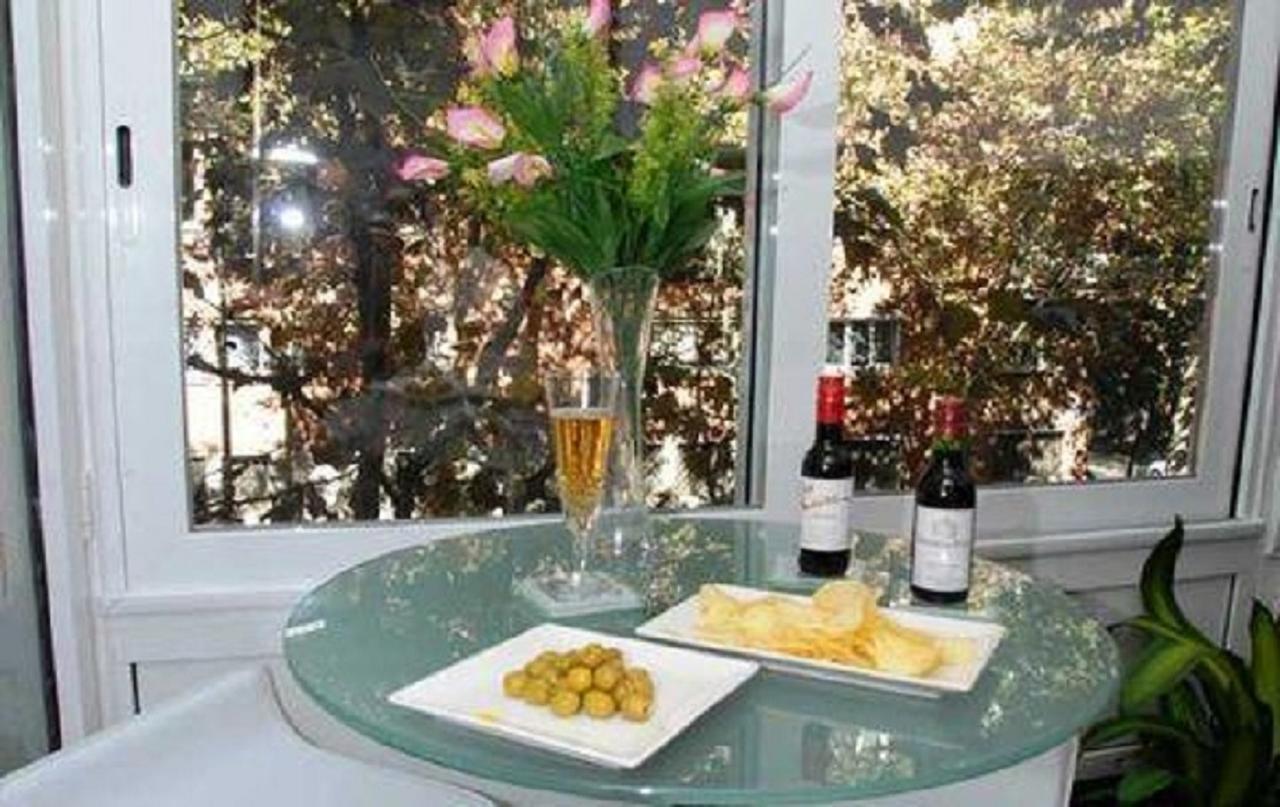 Alba1924 Bed & Breakfast Madrid Bagian luar foto